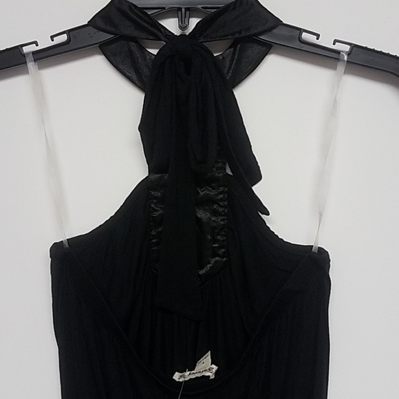 4/$20 Forever 21 Black halter Top - Picture 3 of 3